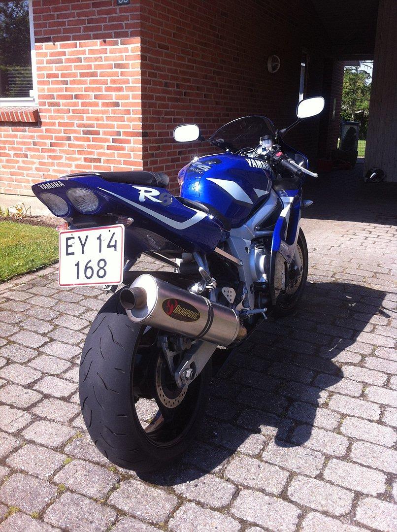 Yamaha R6 billede 1