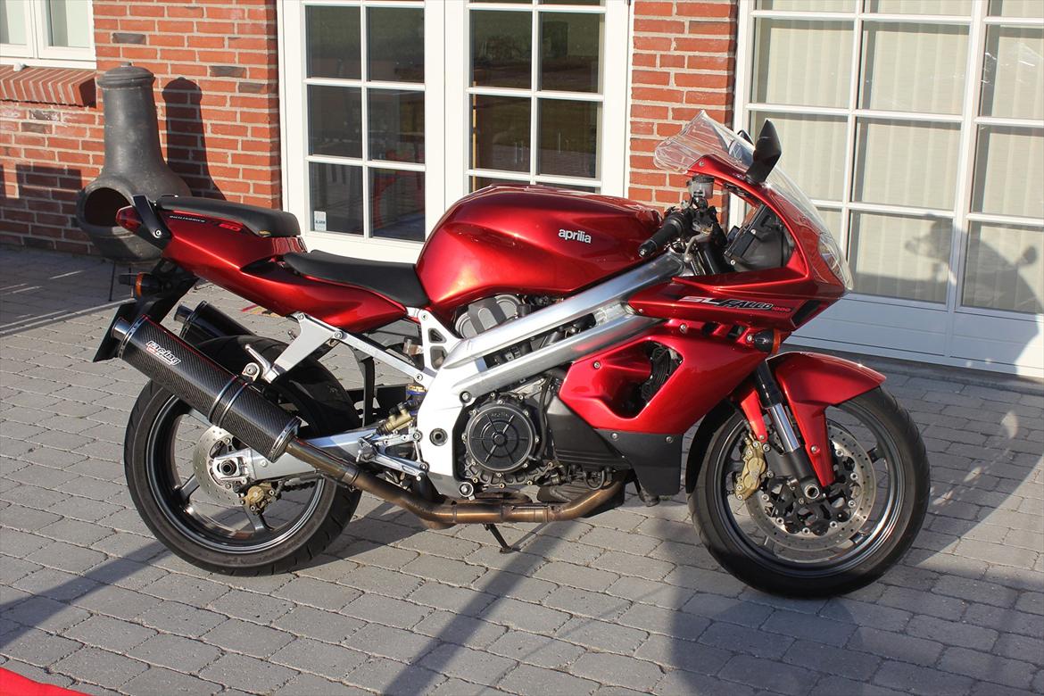 Aprilia SL1000 Falco billede 1