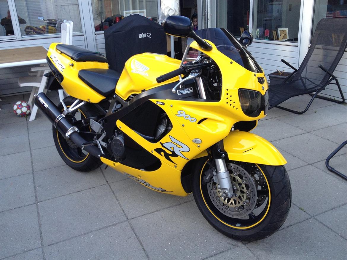Honda CBR 900 rr billede 4