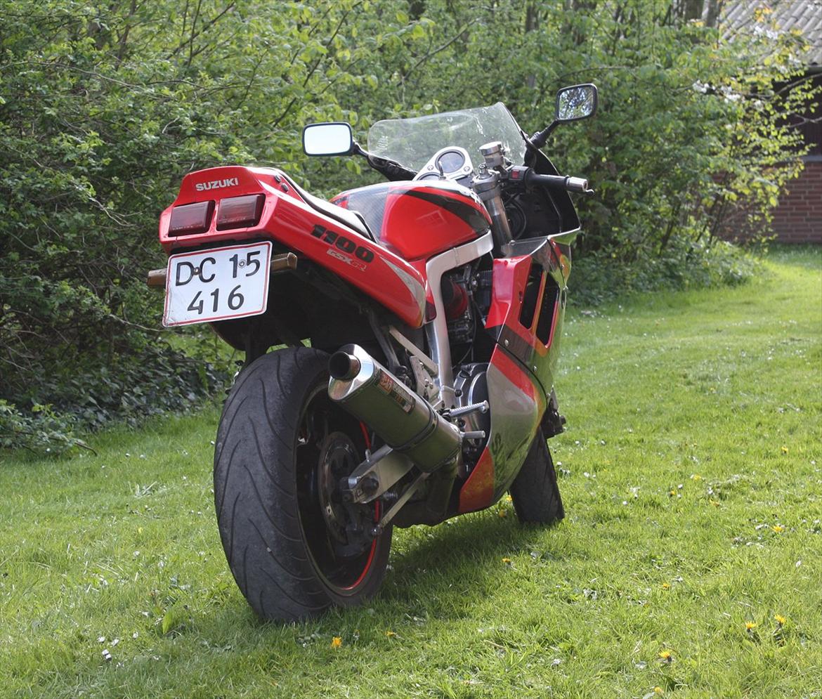 Suzuki GSX R 750 (7/11) billede 2