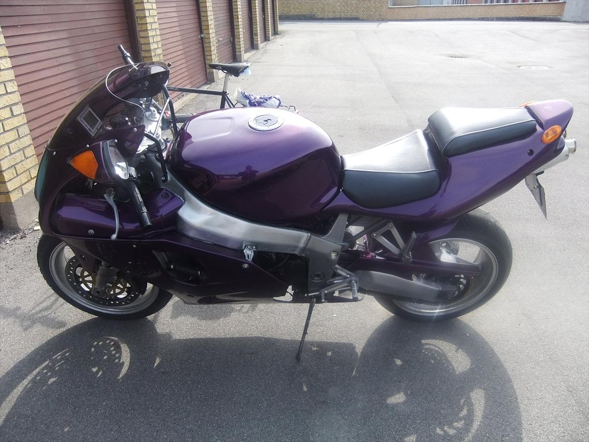 Kawasaki ZX 7R billede 2