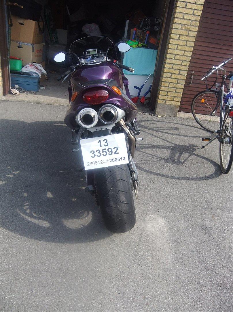 Kawasaki ZX 7R billede 3