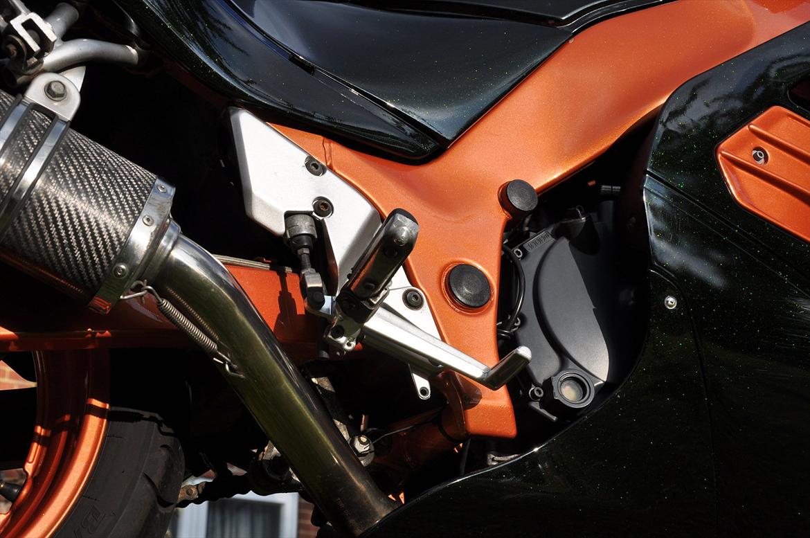 Suzuki RF 600 R billede 4