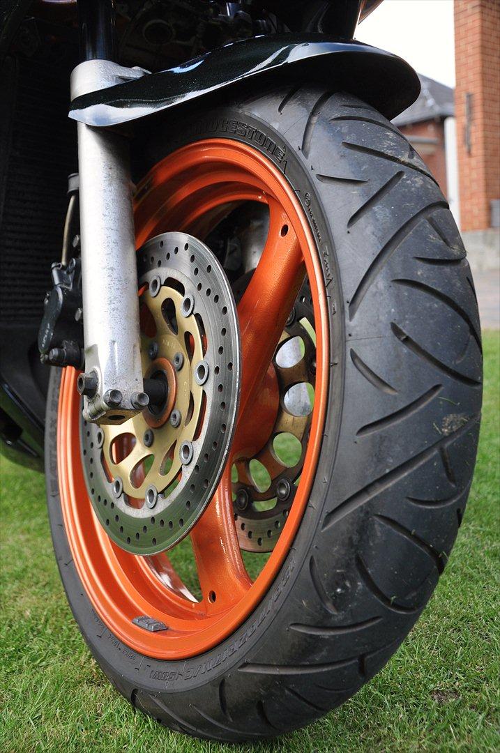 Suzuki RF 600 R billede 15