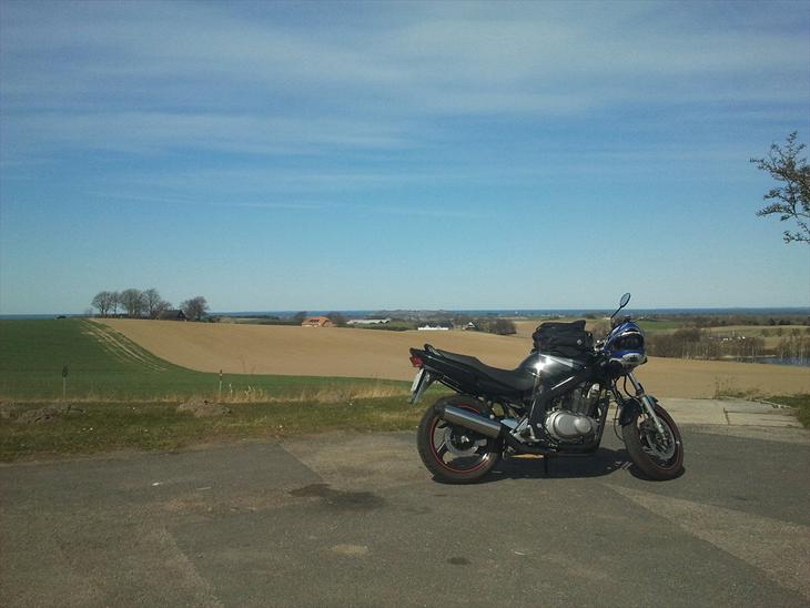 Suzuki GS500 - Et sted i Nordvestsjælland på vej hjem fra sælger. billede 1