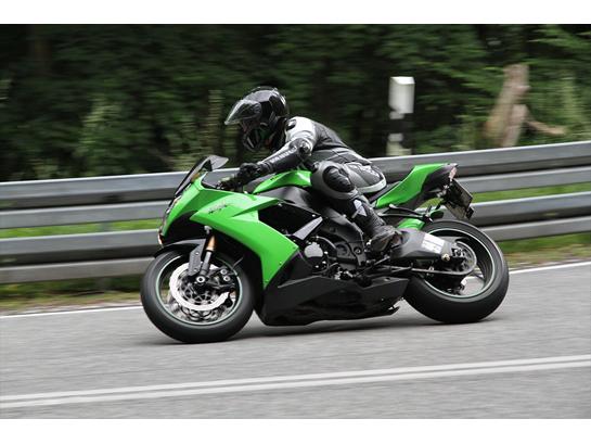 Kawasaki ZX10R - Billedet er taget i Harzen billede 1