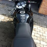 Suzuki GSX 750 F