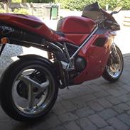 Ducati 916