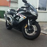 Honda CBR 900 RR FIREBLADE