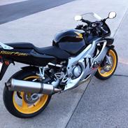 Honda CBR 600 F4