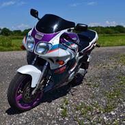 Yamaha FZR 600 R *TIL SALG*