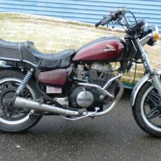 Honda CM 400 Custom