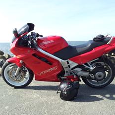 Honda VFR RC36-1