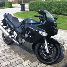 Suzuki GSX 750 F