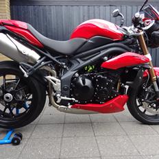 Triumph speed triple 1050