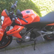Kawasaki er6n (SOLGT)