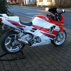 Honda CBR 600 F2 PC25