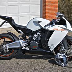 KTM RC8