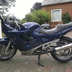 Suzuki gsx 600f