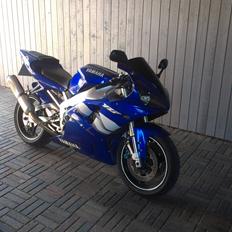 Yamaha YZF-R1