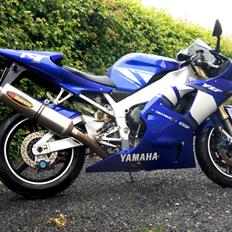 Yamaha R1