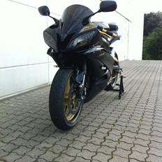 Yamaha R6