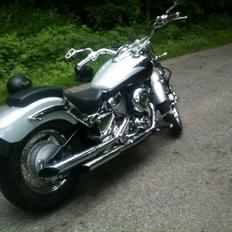 Yamaha XVS 650 Drag Star