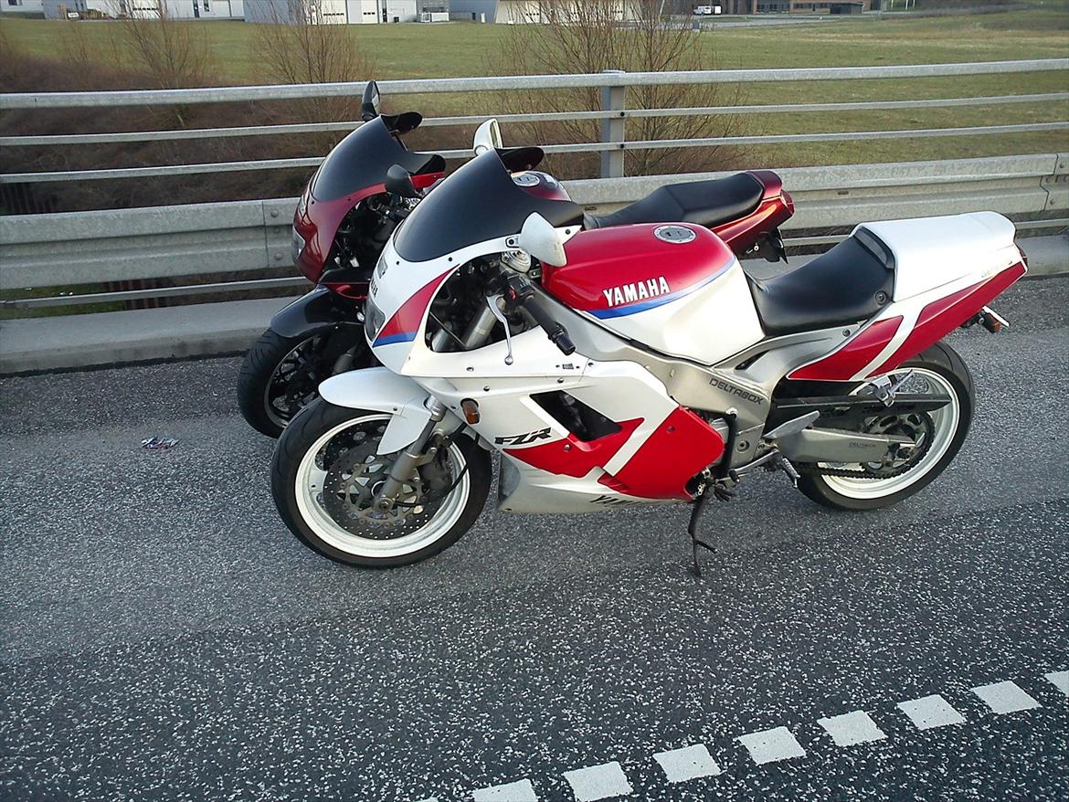 Yamaha FZR 1000 ExUp billede 4