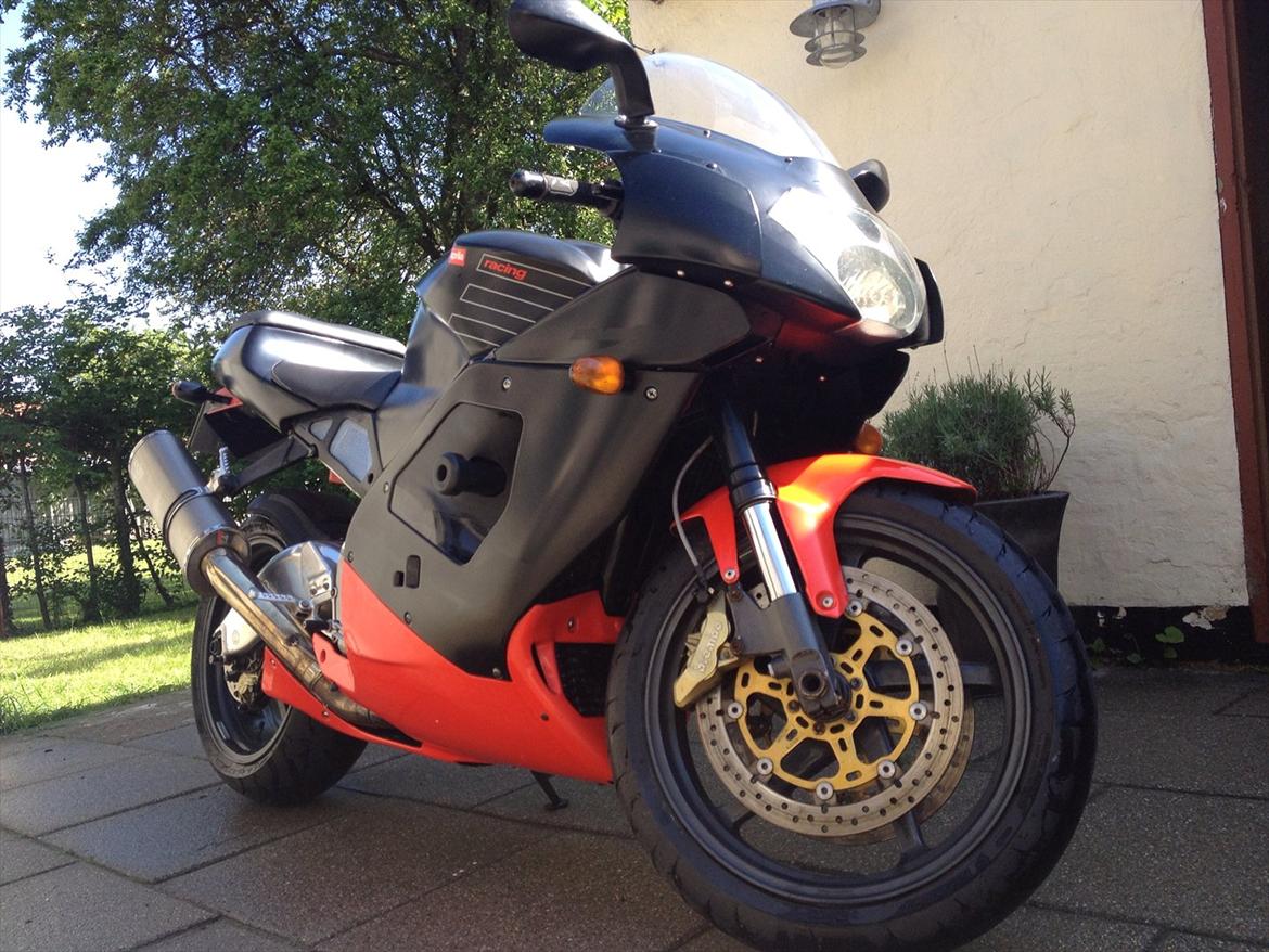 Aprilia rsv mille billede 7