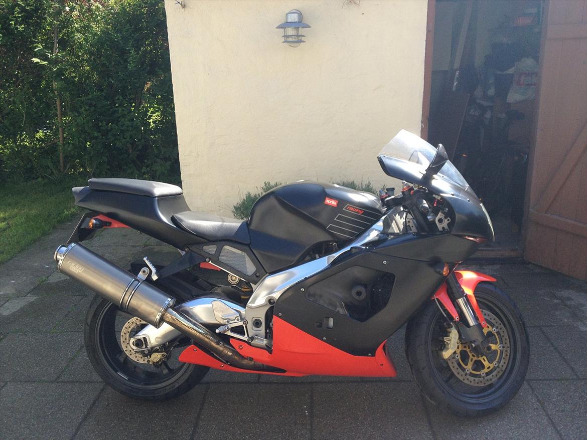 Aprilia rsv mille billede 8