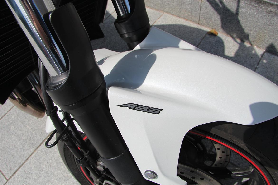 Yamaha FZ6 S2 "Solgt" billede 3