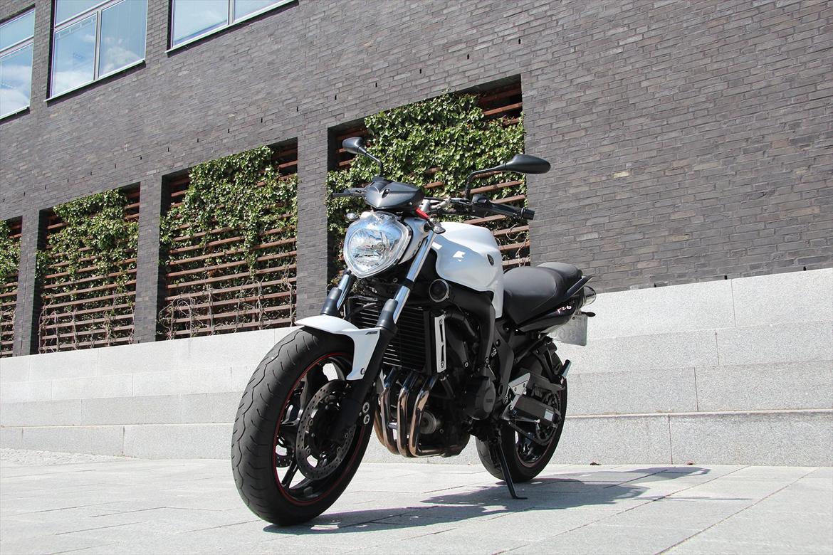 Yamaha FZ6 S2 "Solgt" billede 6