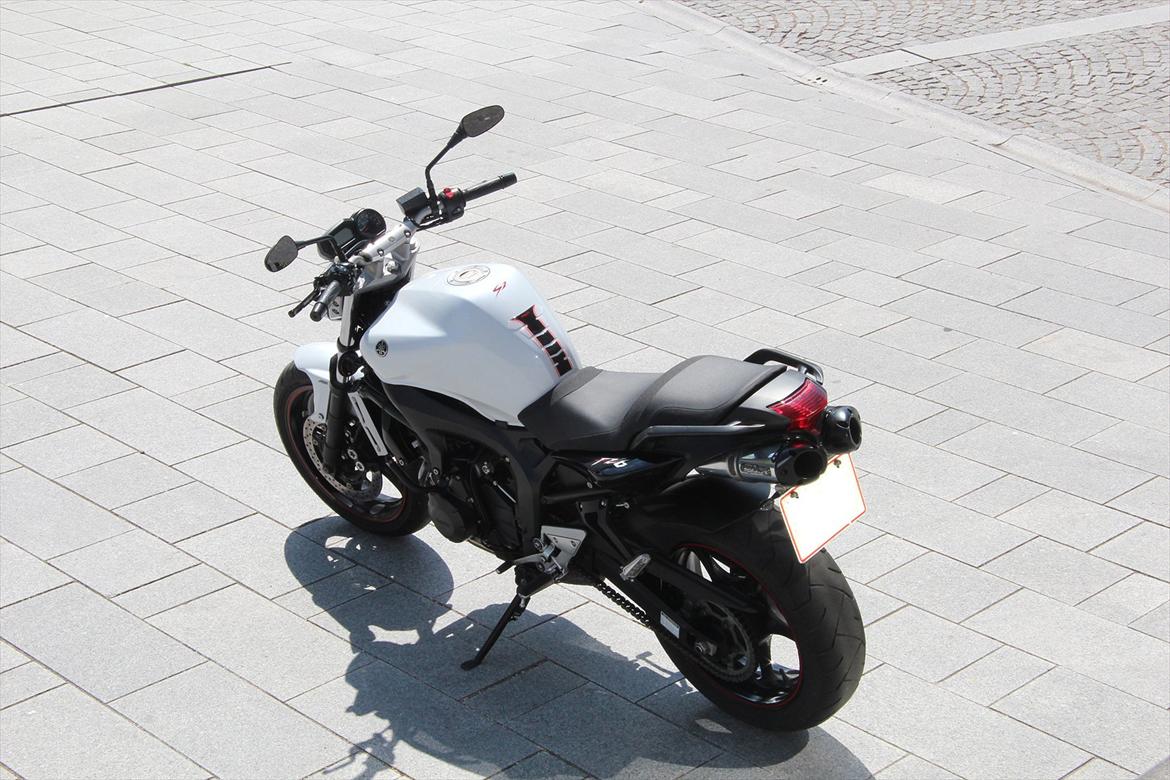 Yamaha FZ6 S2 "Solgt" billede 7