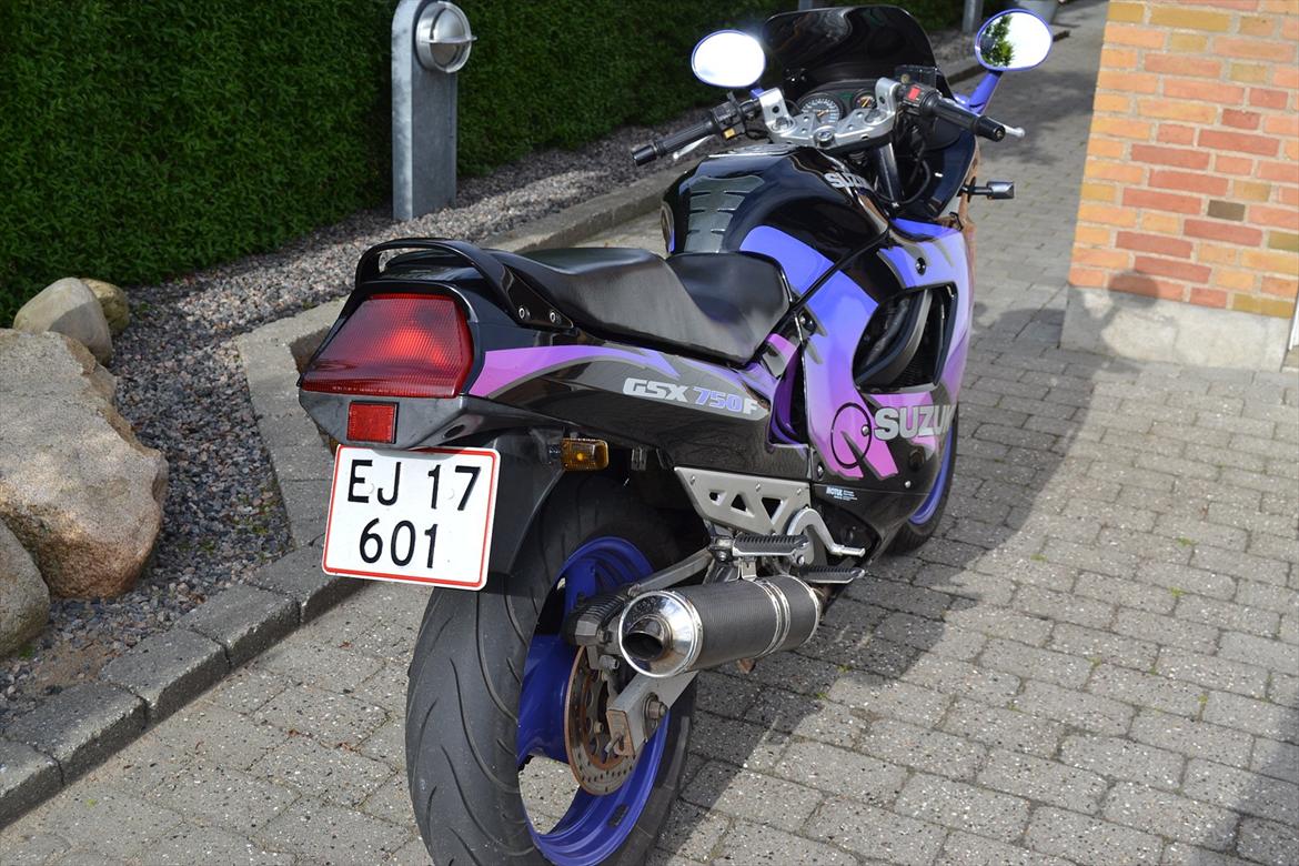 Suzuki GSX750F "SOLGT" billede 4