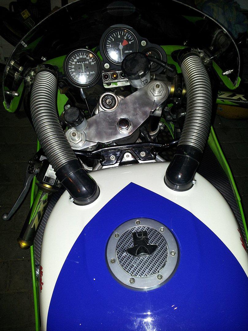 Kawasaki ZXR 750 billede 4