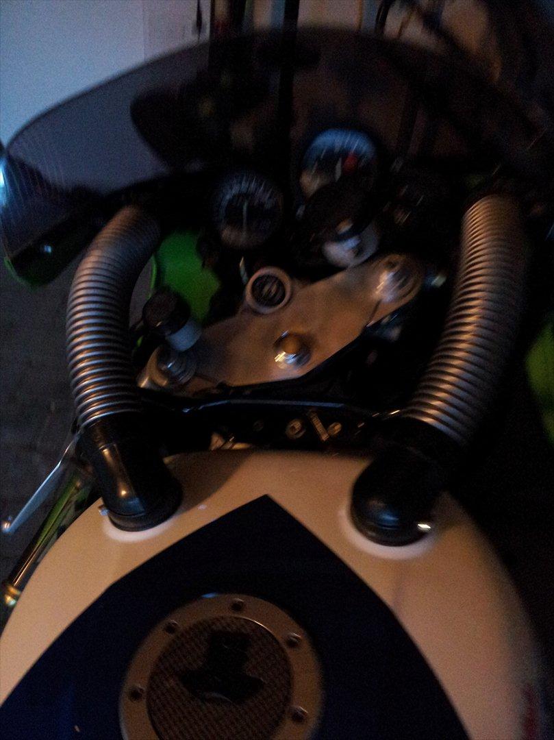 Kawasaki ZXR 750 billede 10