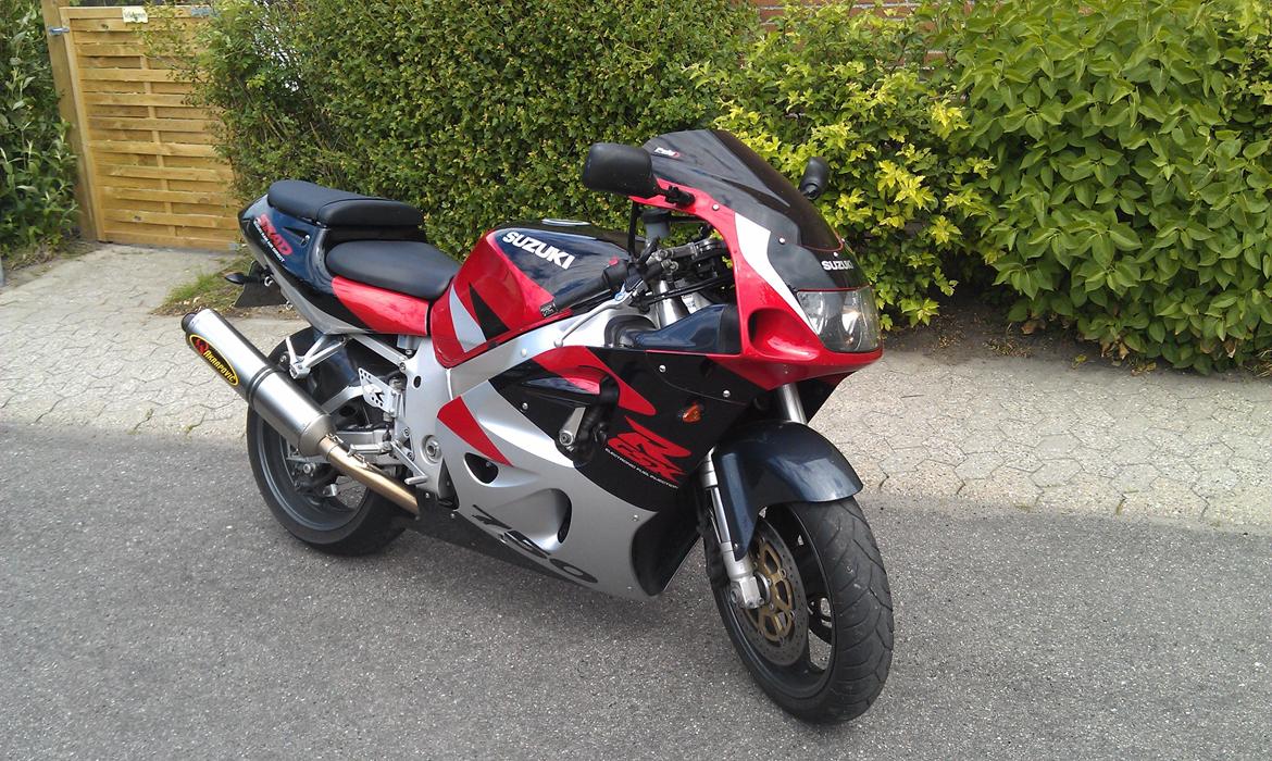 Suzuki GSXR 750 SRAD billede 3