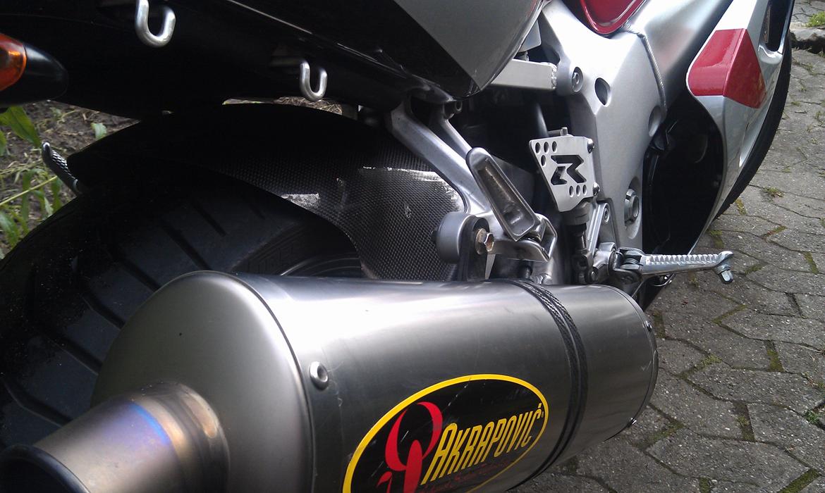 Suzuki GSXR 750 SRAD billede 4
