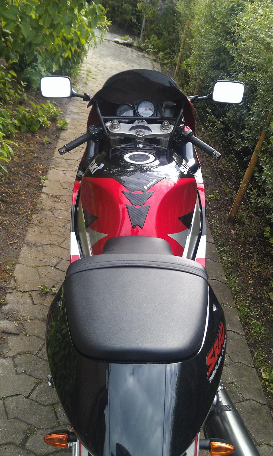 Suzuki GSXR 750 SRAD billede 5