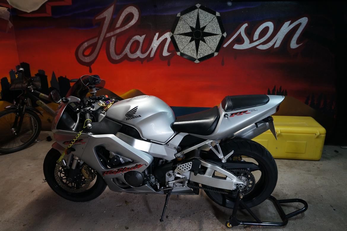 Honda CBR 929 RR billede 1