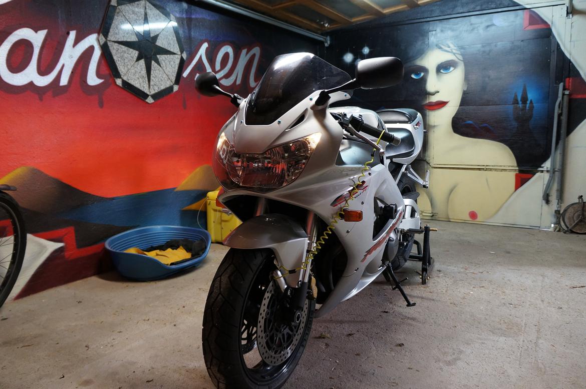 Honda CBR 929 RR billede 6