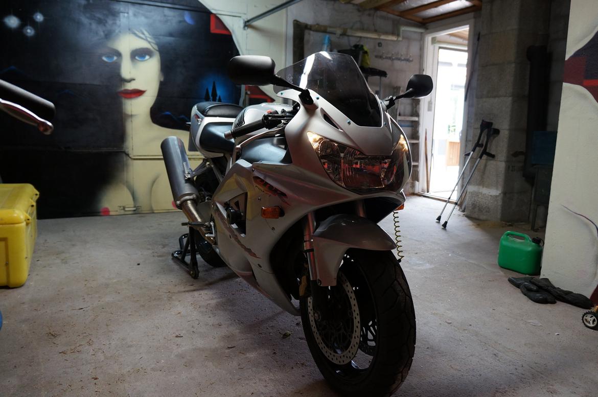 Honda CBR 929 RR billede 7