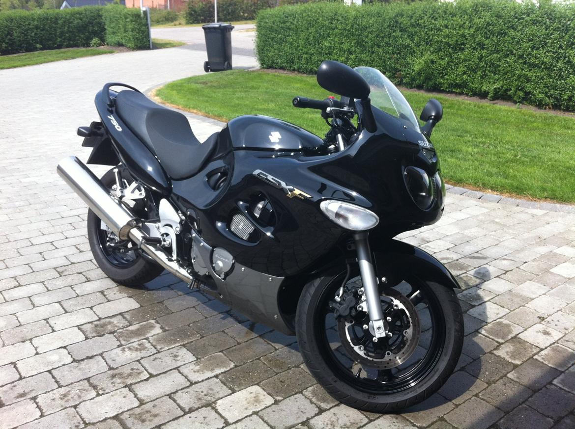 Suzuki GSX 750 F billede 1