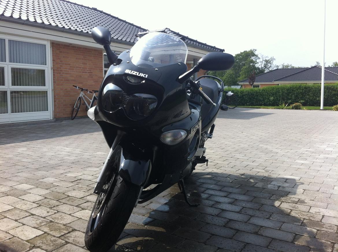 Suzuki GSX 750 F billede 2