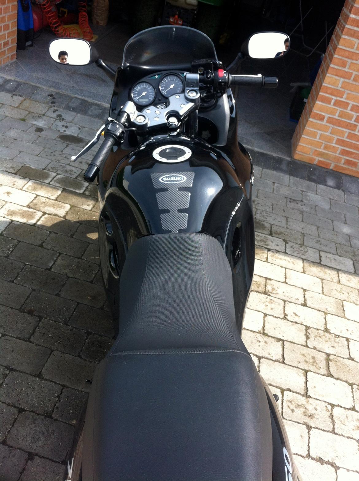 Suzuki GSX 750 F billede 4