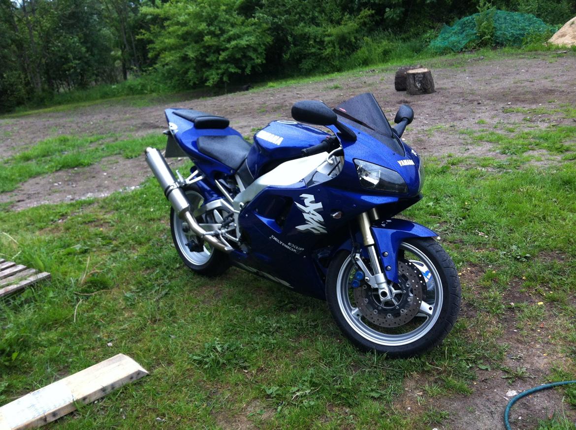 Yamaha YZF R1 billede 5