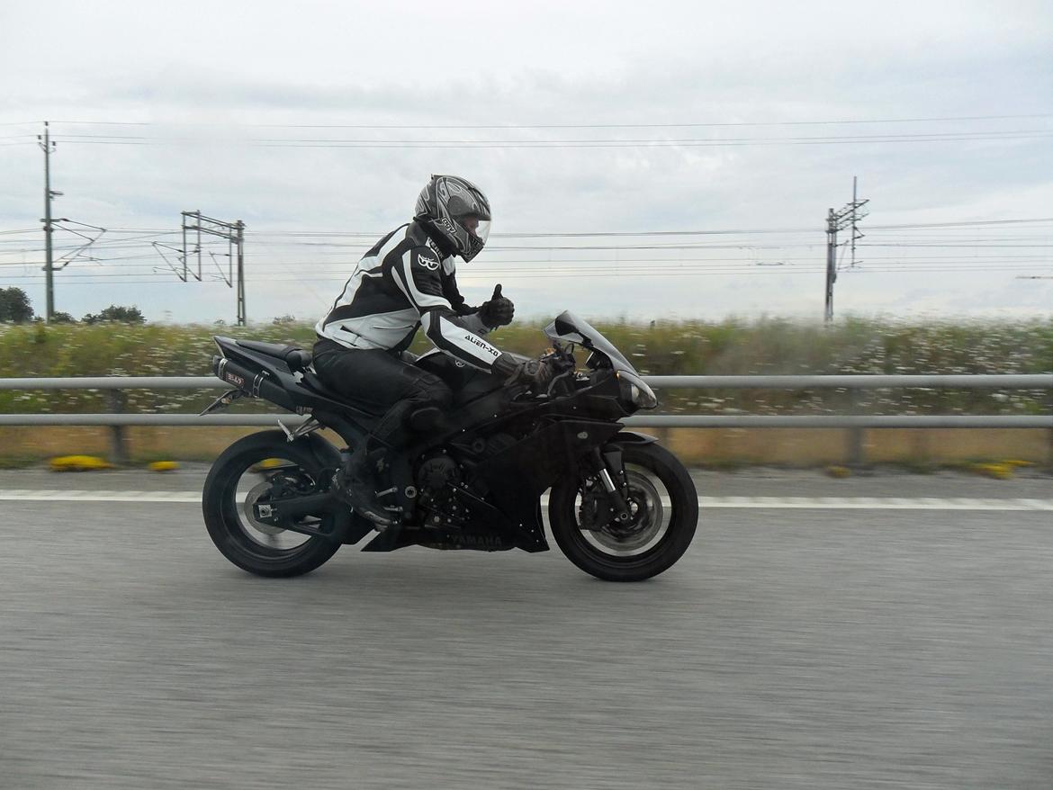 Yamaha yzf r1 *død* billede 17