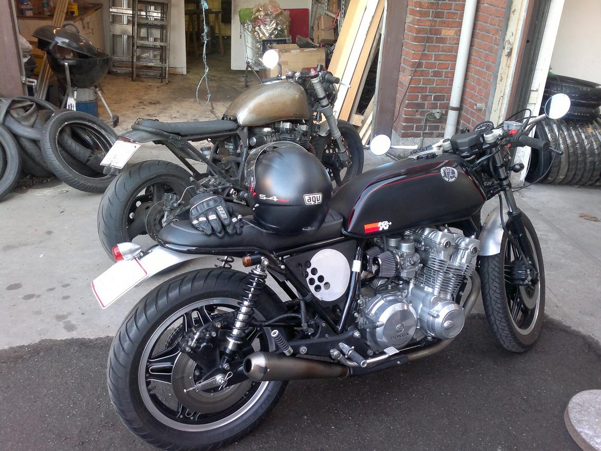 Honda CB 750 DOHC FA - Honda CB 750 DOHC WM #34 på værkstedet m WM #1 billede 1