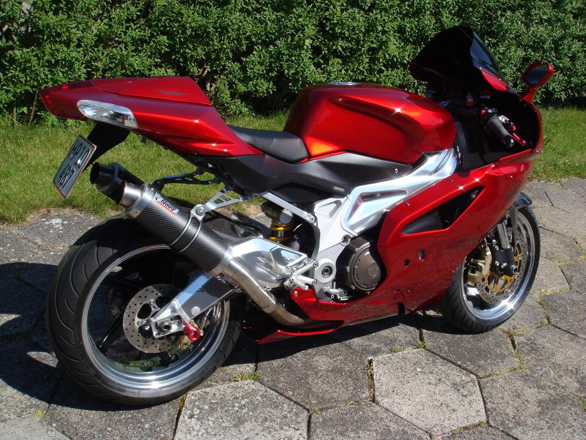 Aprilia RSV 1000R billede 2