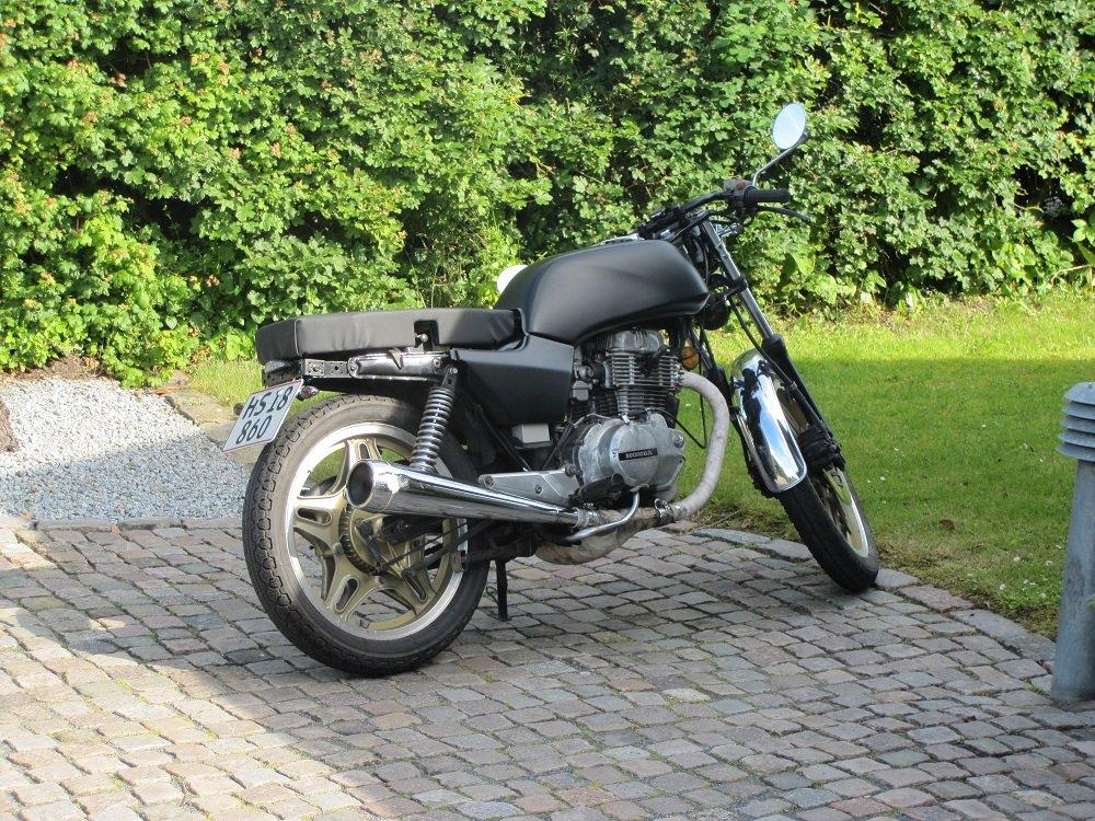 Honda CB400 [solgt] billede 1